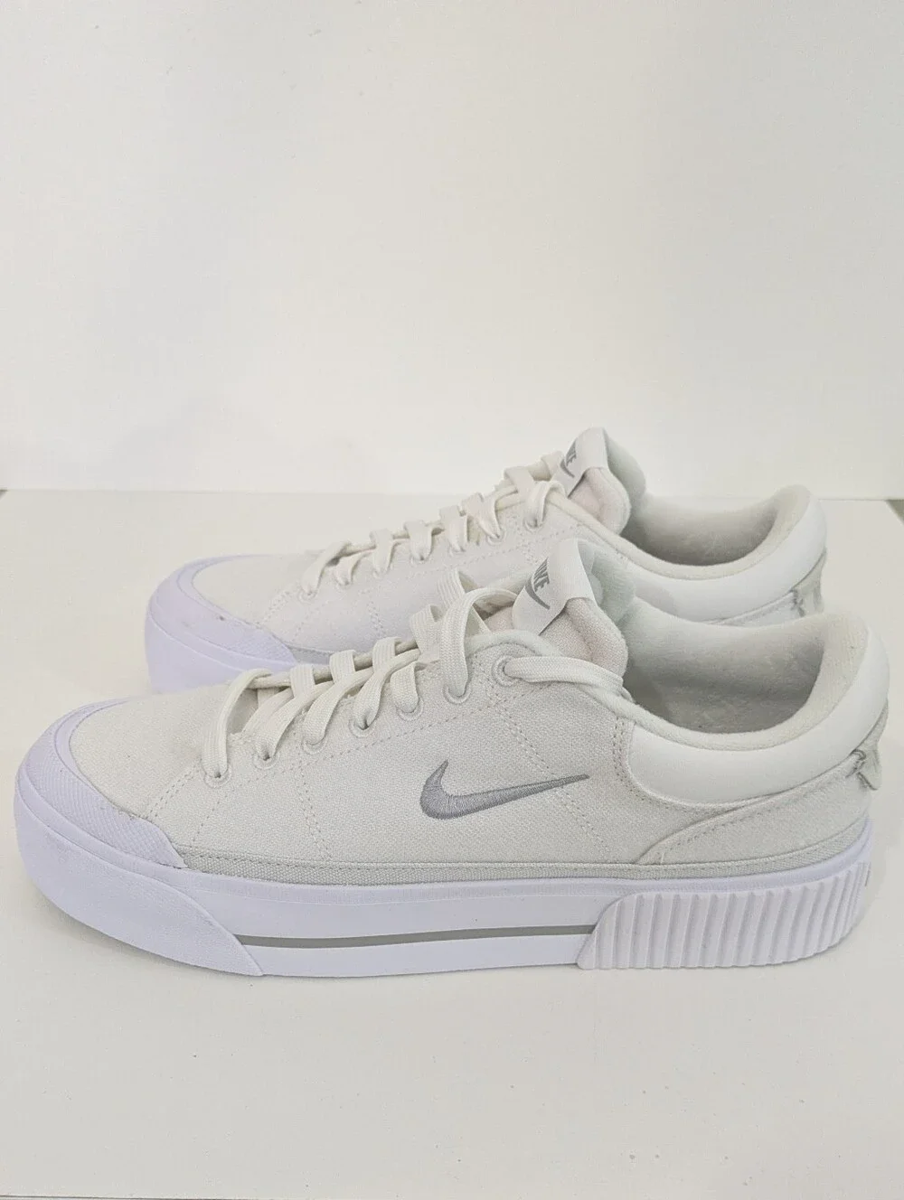 NEW Nike Court Legacy Lift Sneakers - Size 9.5 Womens - White Light Smoke Grey